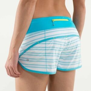Lululemon Speed Up 2.5 short blue and white stripe size 2